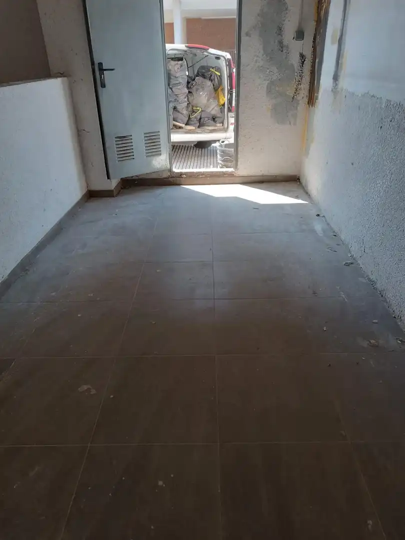 Geschaftsraum zur Miete in Calle Calle Río Piloña, Contrueces