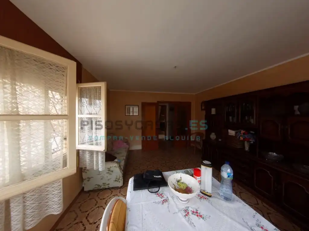 Sala d'estar de Casa o xalet en venda en Alfamén, Zaragoza