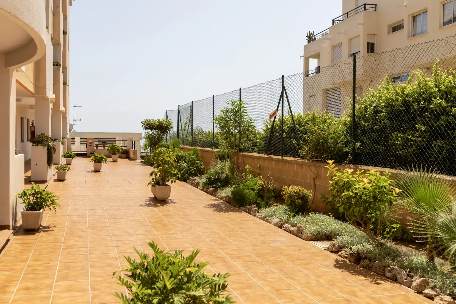 Terraza de Piso en venta en Benalmádena con Aire acondicionado, Calefacción y Jardín privado
