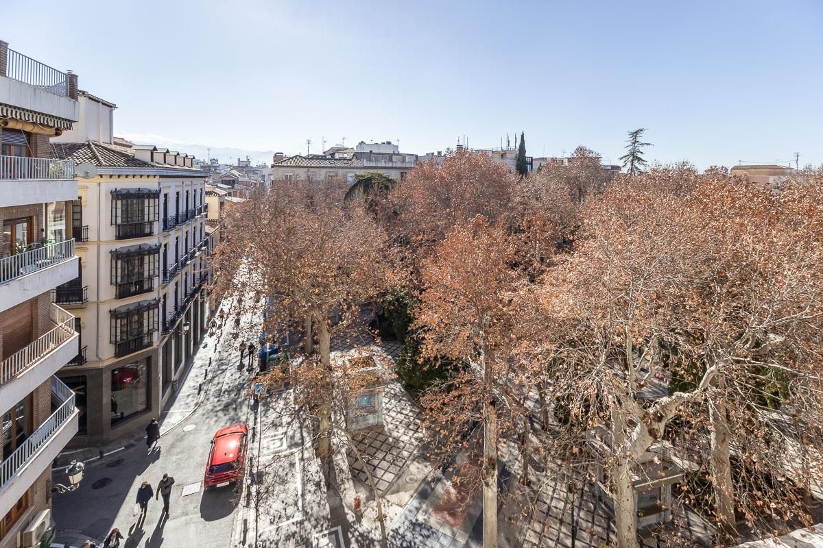 Exterior view of Flat for sale in  Granada Capital  with Terrace