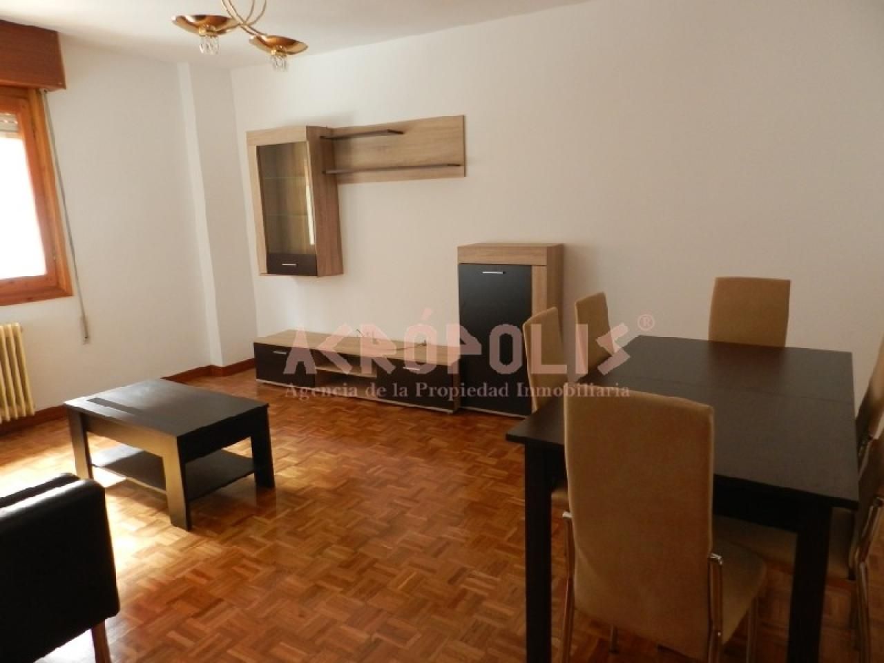 Piso en venta en Ronda De Los Pelambres, Benavente