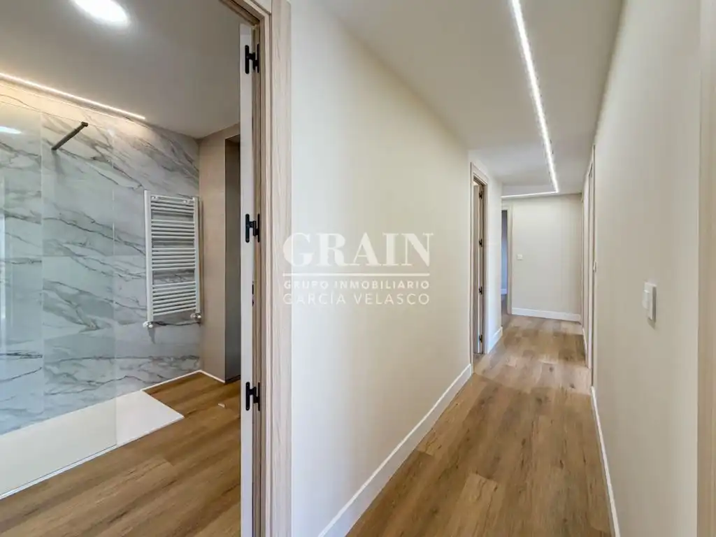 Appartamento con terrazza in vendita a Centro, imagen 33