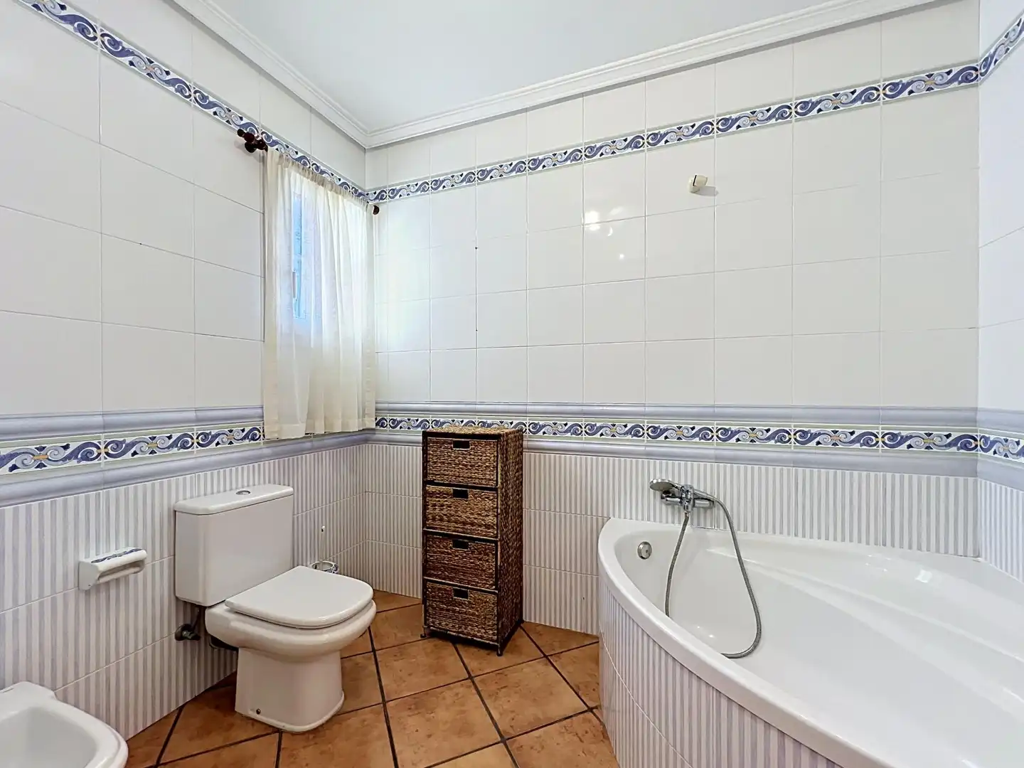 Bathroom of Detached homes for sale in Roquetas de Mar