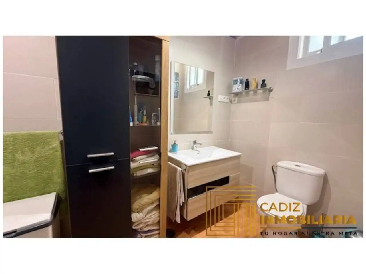 Baño de Dúplex en venta en Cádiz con Aire acondicionado y Trastero