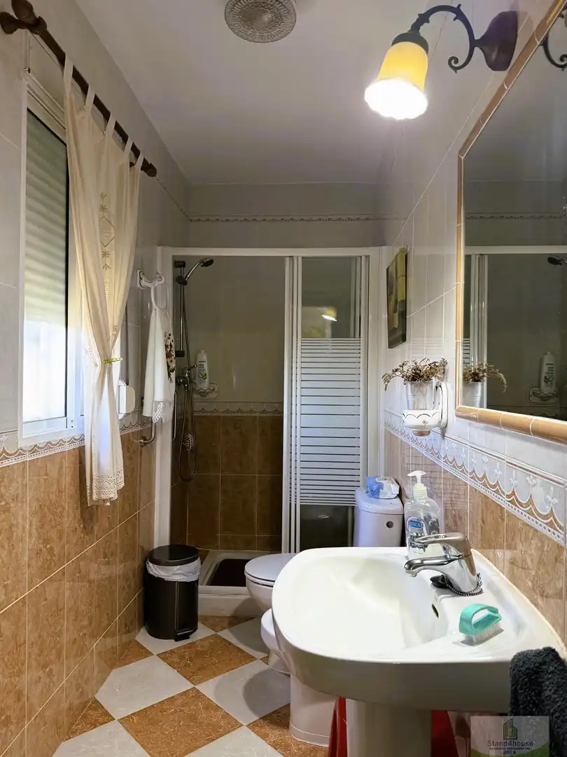Baño de Casa o chalet en venta en Bonares con Aire acondicionado, Calefacción y Terraza