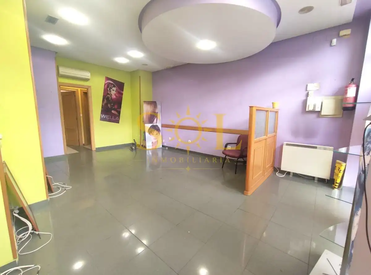 Local comercial en venda a Calle Lopez Fenar 2, imagen 2