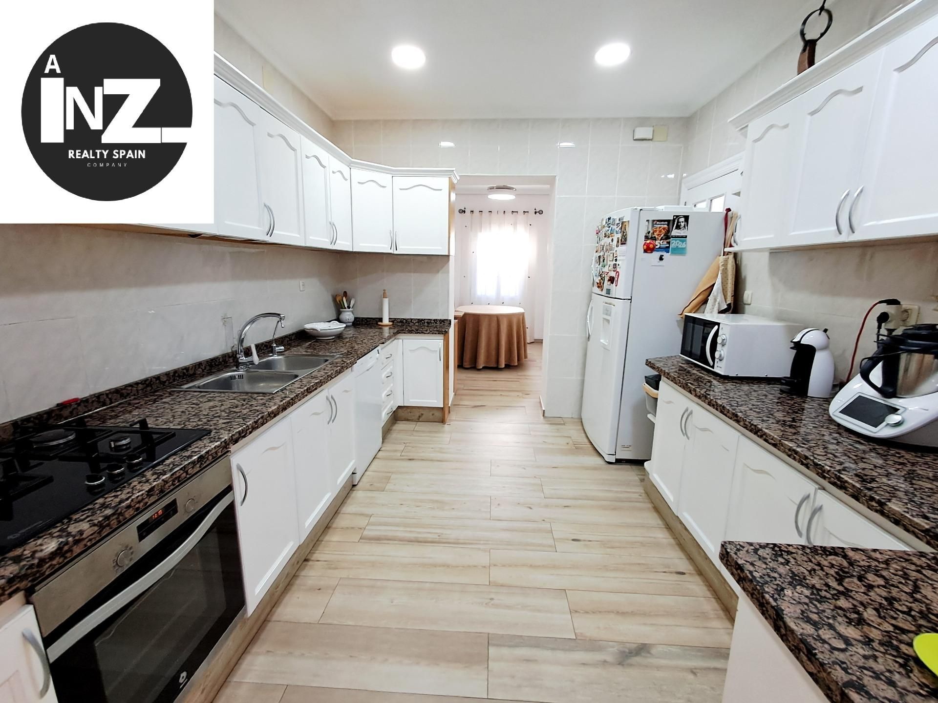 Kitchen of House or chalet for sale in Hellín