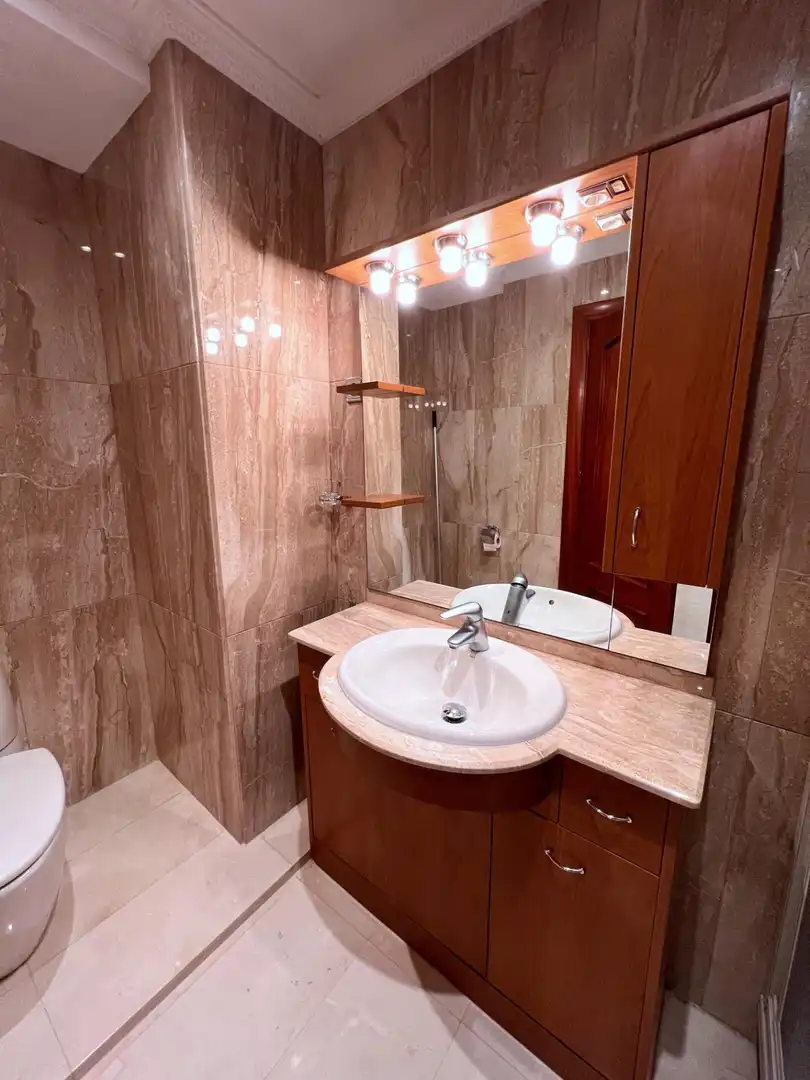Badezimmer von Maisonette zum Verkauf in Torrevieja mit Balkon
