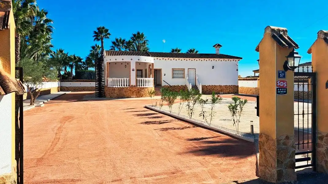 Casa rustica con giardino in vendita a Catral, imagen 3