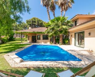 Piscina de Casa o xalet de lloguer en Sitges amb Aire condicionat, Terrassa i Piscina