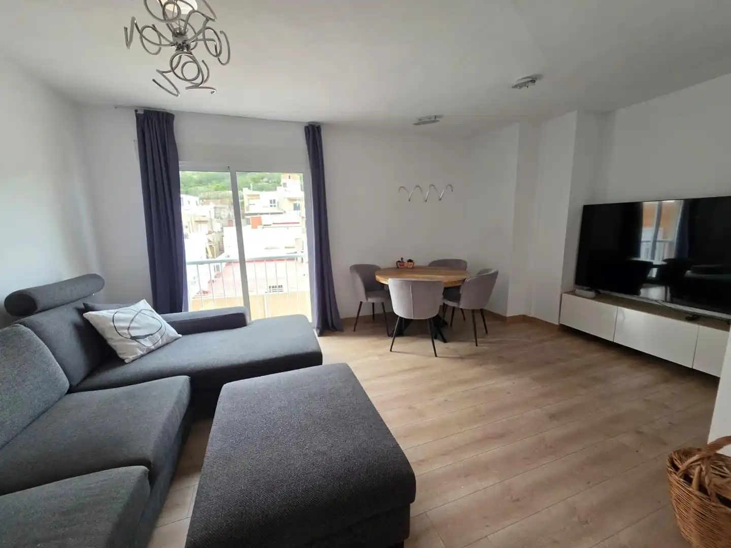 Sala de estar de Apartamento de alquiler en Águilas con Aire acondicionado, Terraza y Amueblado