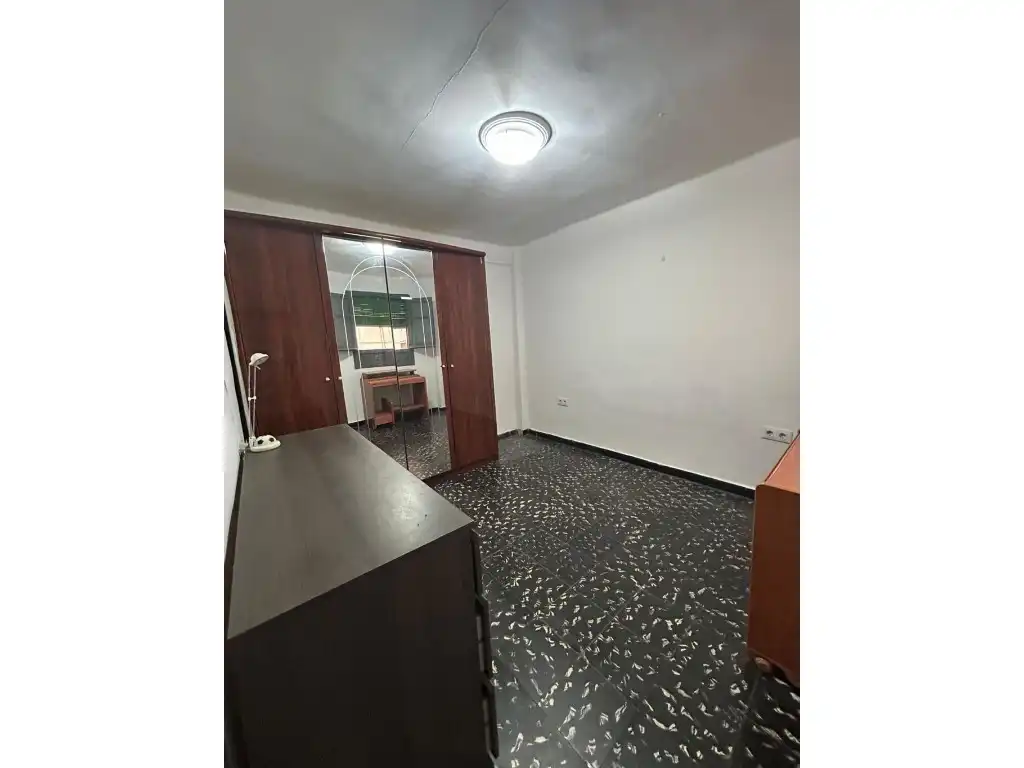 Dormitori de Casa o xalet en venda en Valencia amb Aire condicionat