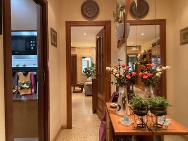 Piso con balcón en venta en Avenida Can Baró