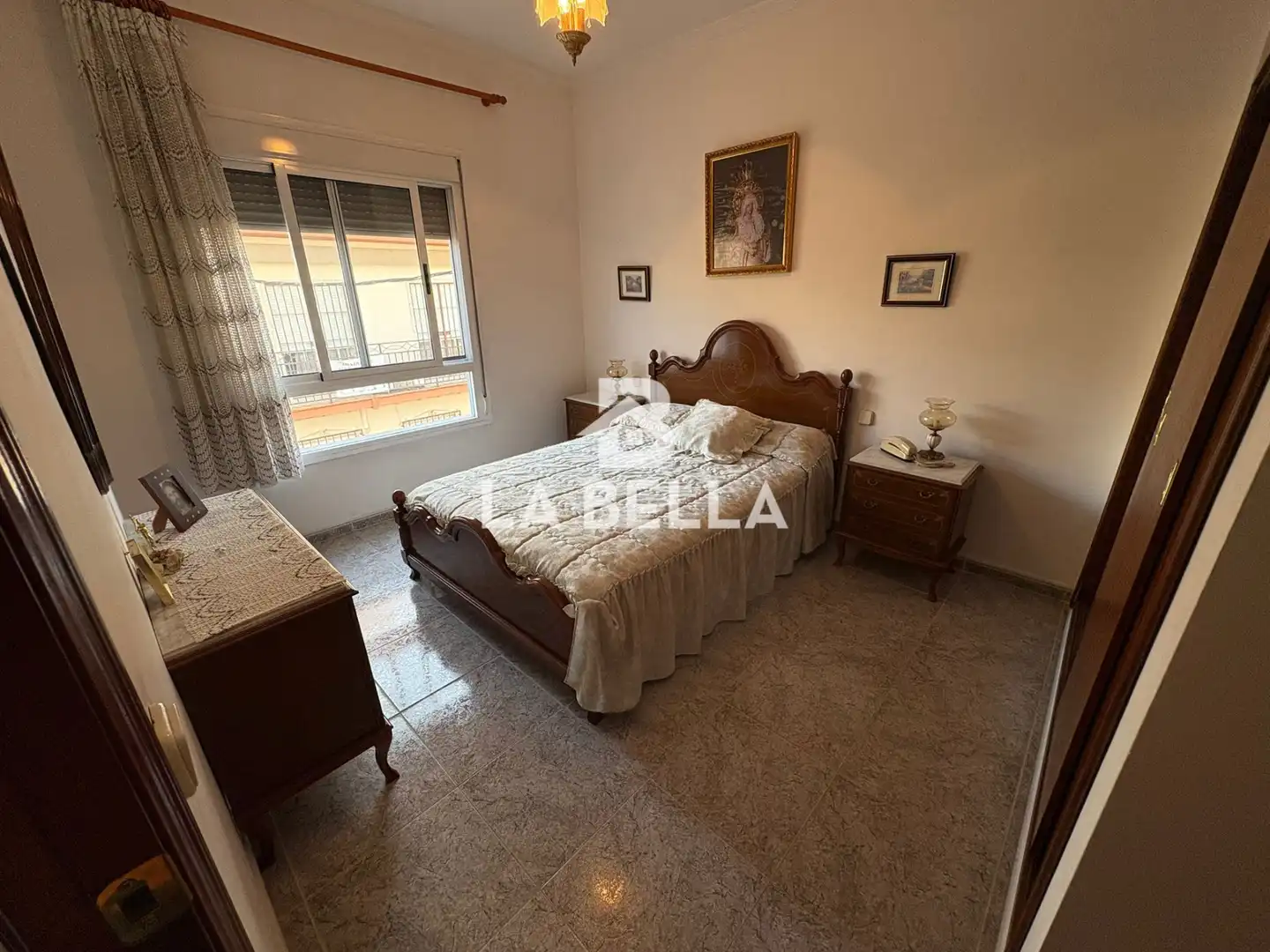 Dormitori de Casa o xalet en venda en Sevilla amb Aire condicionat, Terrassa i Moblat