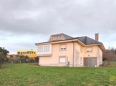 Maison à vendre à Neda