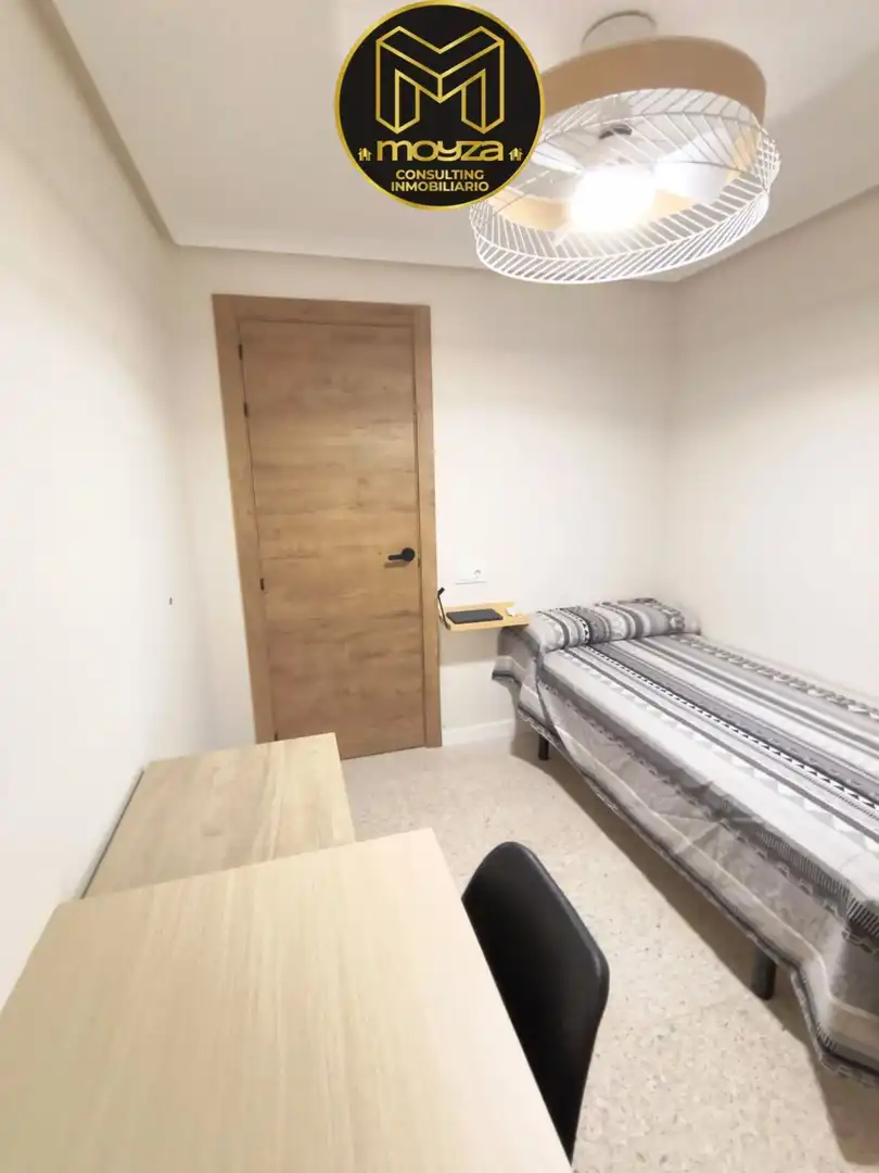 Wohnung zur Miete in Peñamefecit - Avda Barcelona