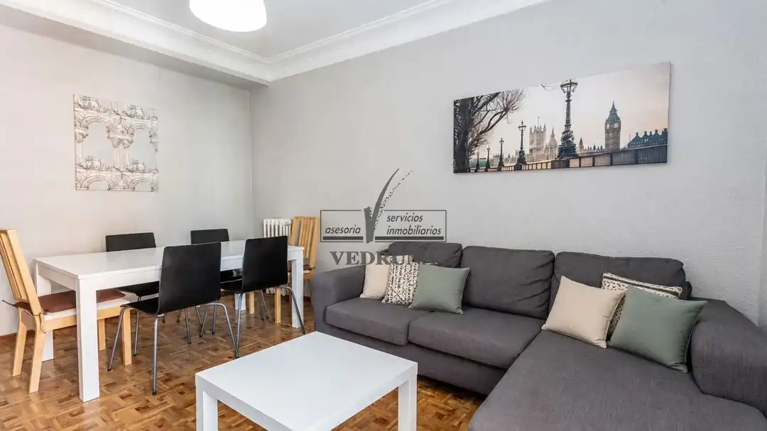 Sala de estar de Piso de alquiler en Zaragoza con Calefacción, Terraza y Horno