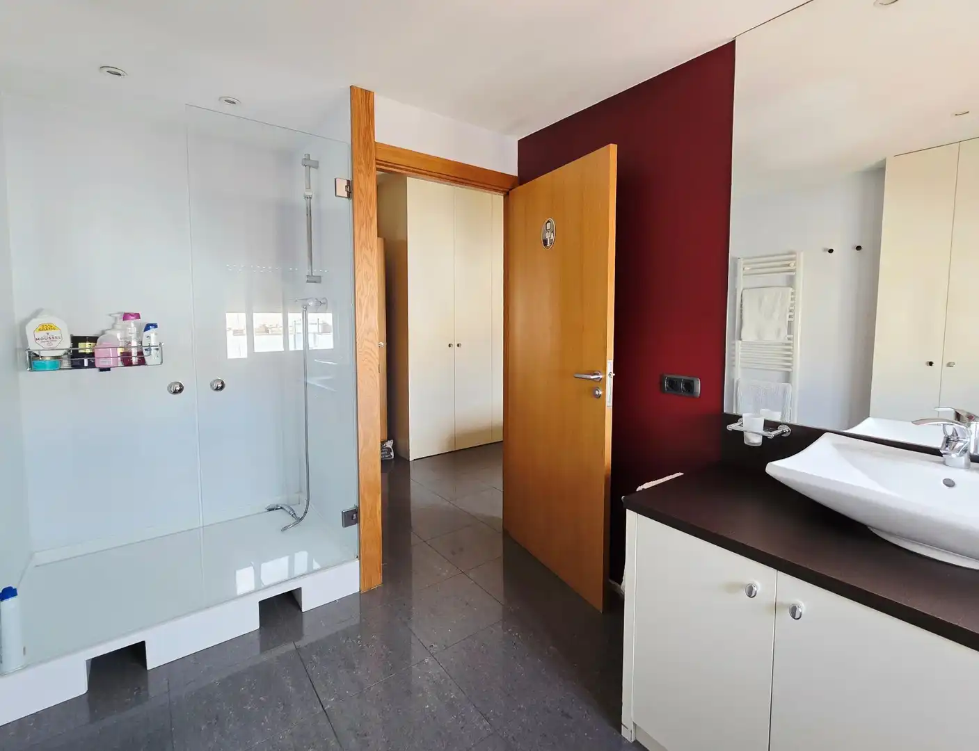 Bathroom of Attic for sale in Barcelona  with Air Conditioner, Heating and Terrace