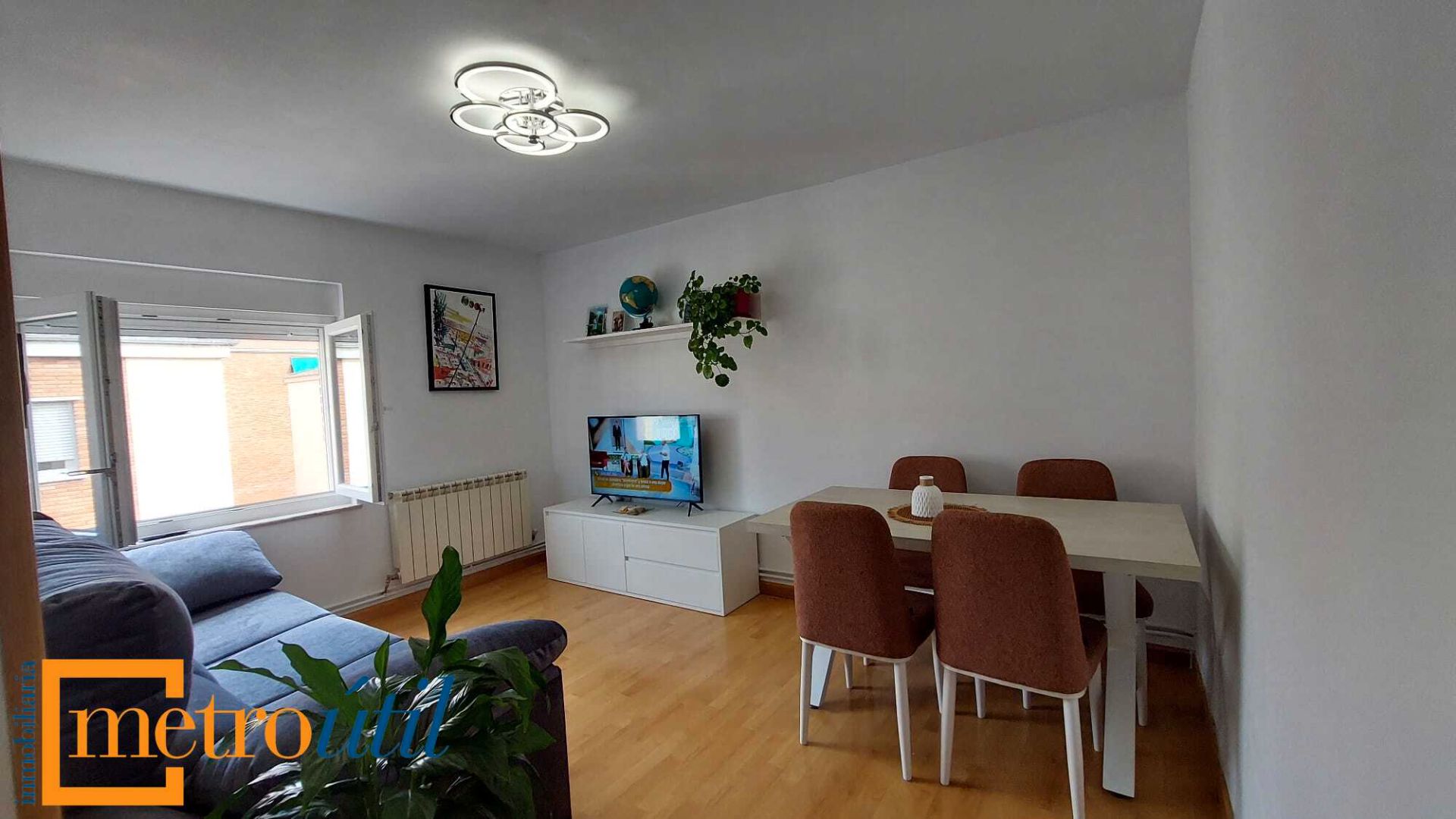 Sala d'estar de Pis en venda en Salamanca Capital amb Calefacció i Parquet