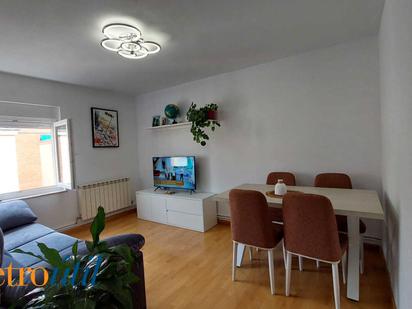 Sala d'estar de Pis en venda en Salamanca Capital amb Calefacció i Parquet