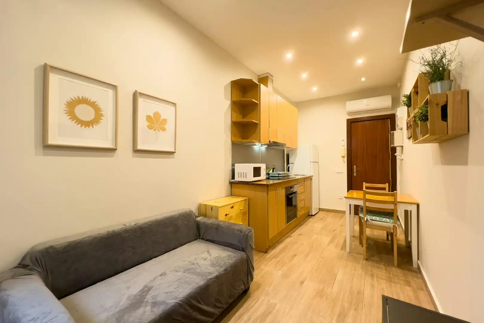 Wohnzimmer von Wohnung zur Miete in Sants - Montjuïc