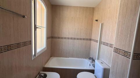 Foto 2 de Casa adosada en venta en Calle Orfebres de Riviera, 22, Riviera del Sol, Málaga