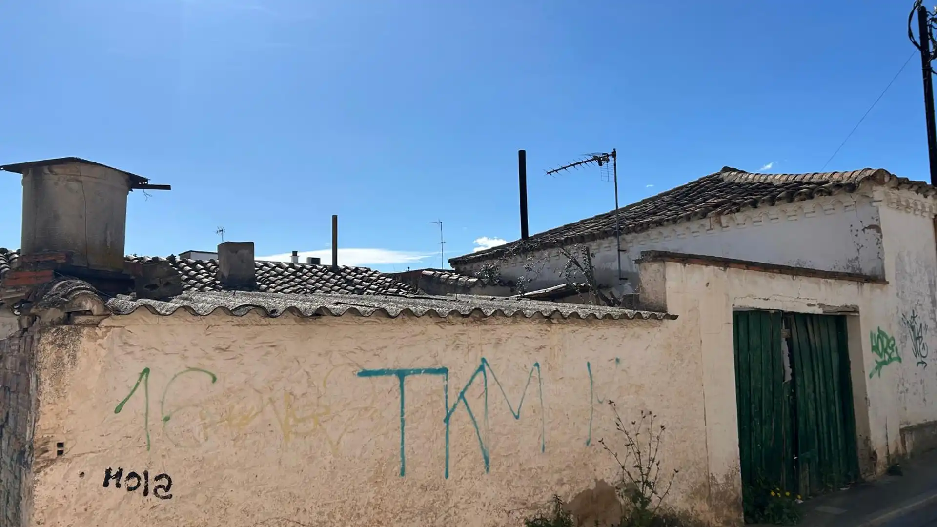 Vista exterior de Casa o xalet en venda en Utebo amb Jardí privat i Traster