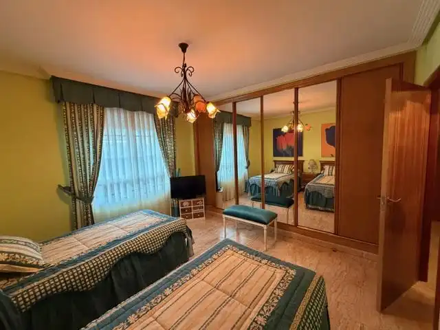 Bedroom of Houses for sale in Villaquilambre  with Air Conditioner, Heating and Private garden