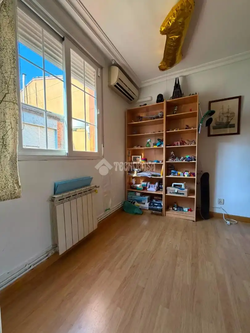 Bedroom of Flat for sale in Madrid  with Heating