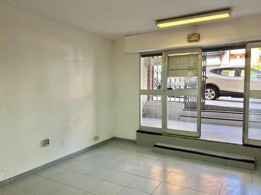 Gewerbefläche zur Miete in Montblanc