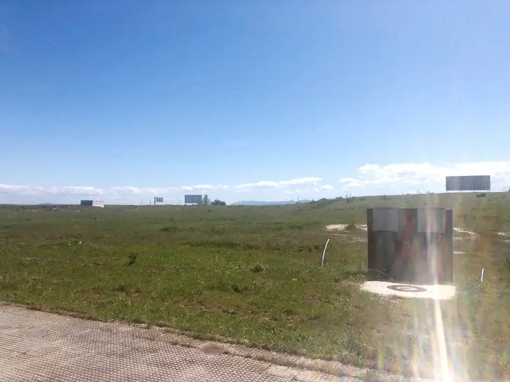 Terreno industrial en venta en Peraleda de la Mata