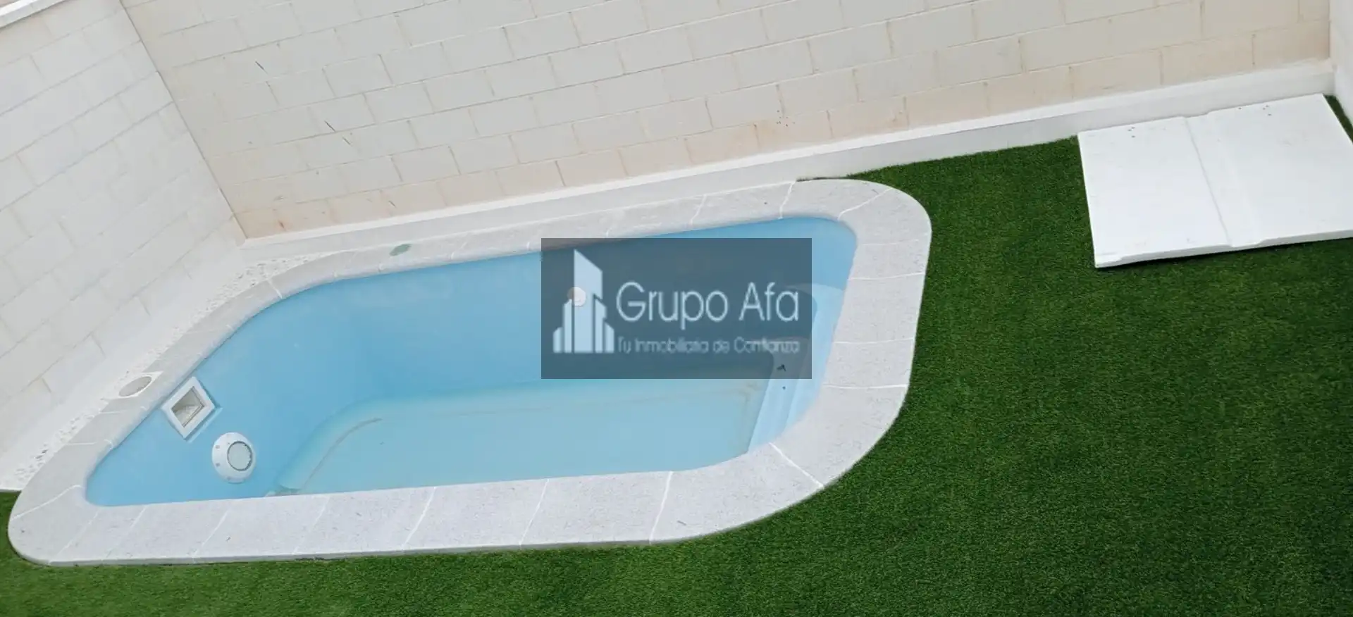 Adosado con piscina en venta en Calle SANTIAGO DE CHILE 6