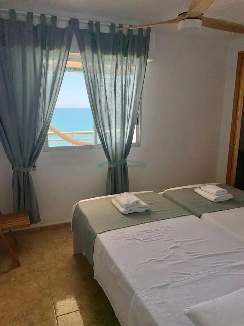 Habitación de Ático en venta en Tavernes de la Valldigna con Terraza y Balcón