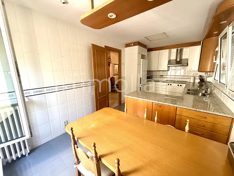 Kitchen of Attic for rent in Barcelona  with Air Conditioner, Heating and Parquet flooring