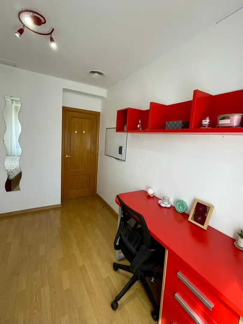 Habitación de Piso en venta en Monzón con Aire acondicionado, Calefacción y Amueblado
