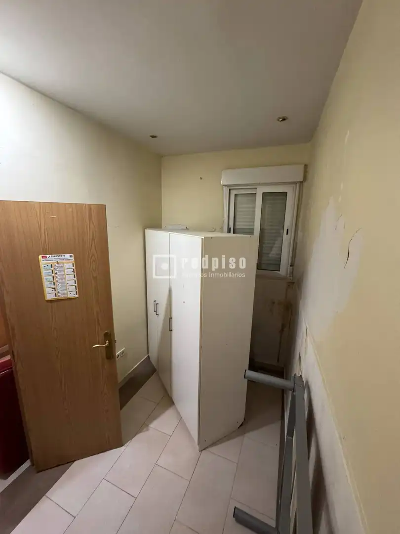 Habitación de Piso en venta en Madrid con Terraza