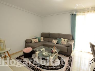 Piso con balcón en venta en Calle Pintor Pérez Pizarro