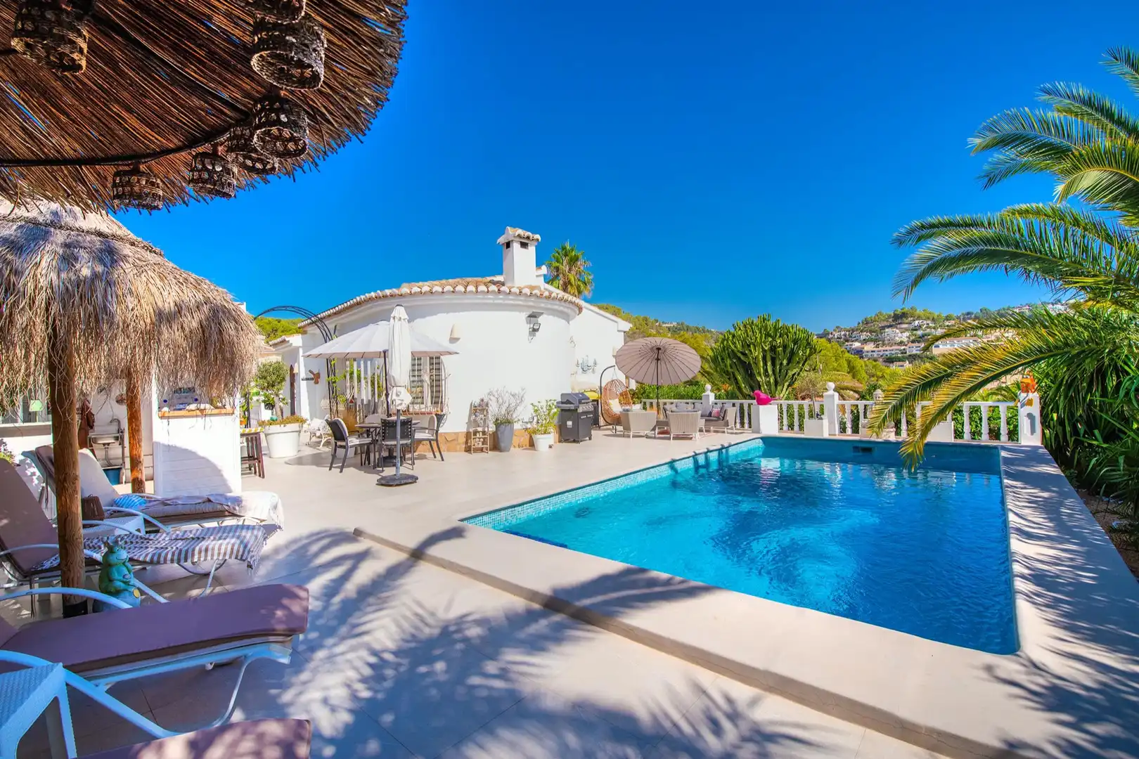 Casa con piscina en venta en Cala Advocat - Baladrar