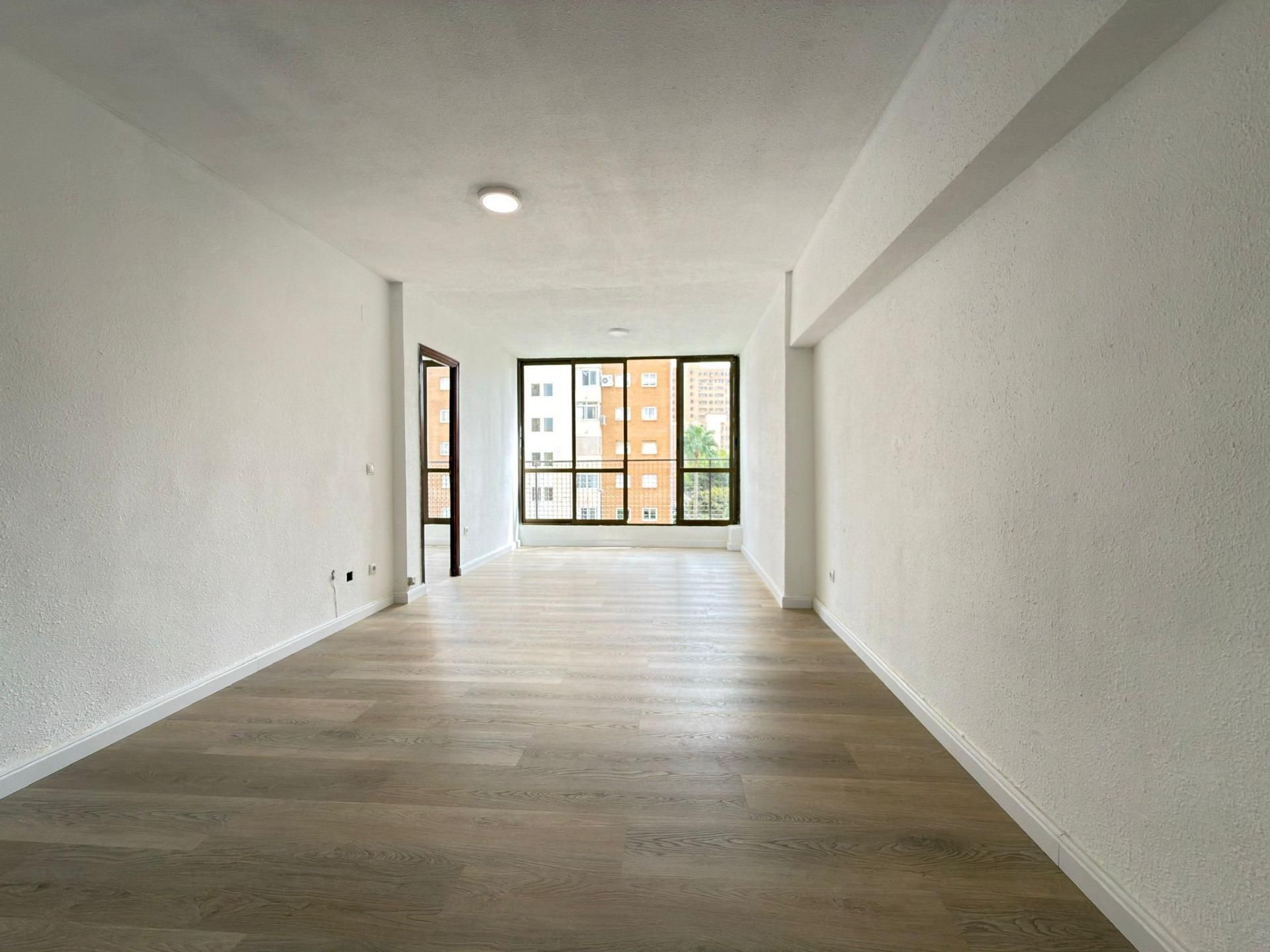 Living room of Apartment for sale in Benidorm  with Private garden, Terrace and Community pool