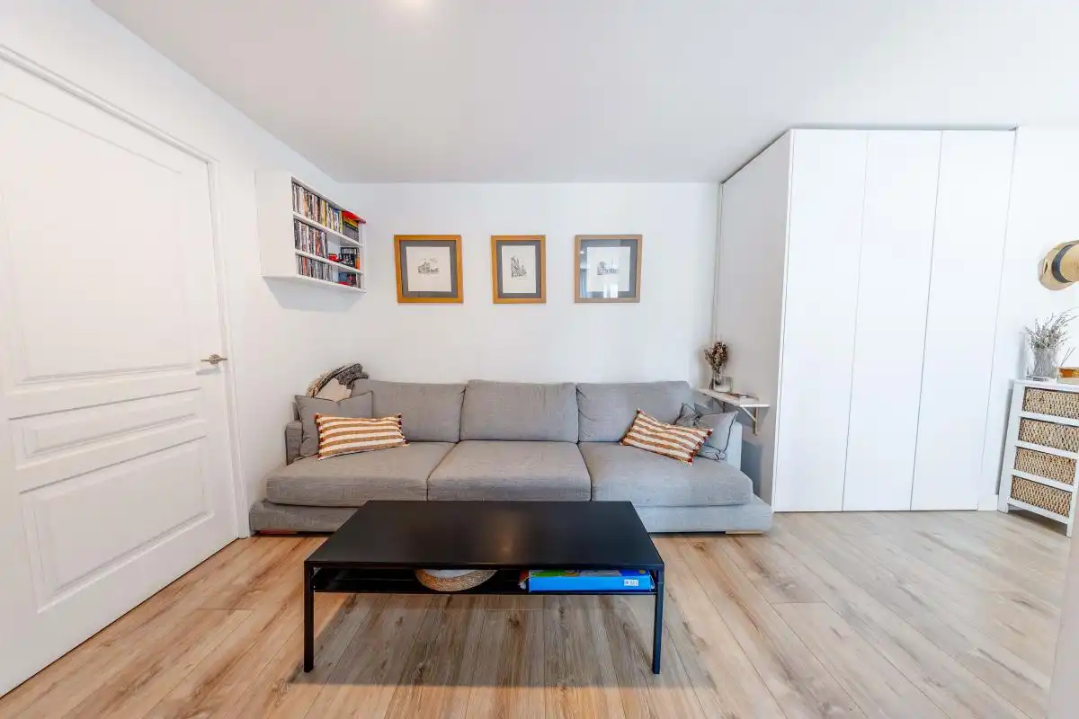 Sala de estar de Piso en venta en  Madrid Capital con Aire acondicionado, Calefacción y Jardín privado