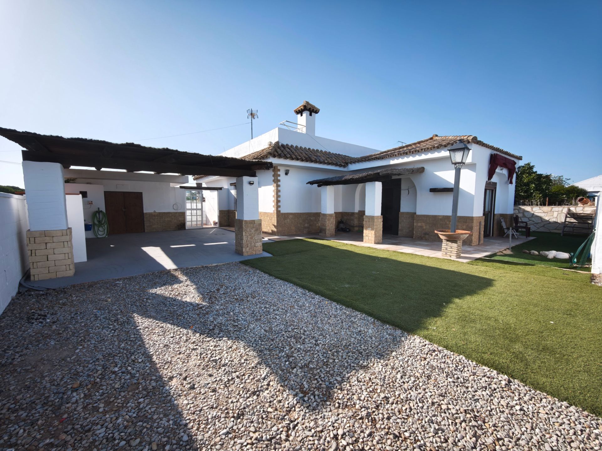Garden of House or chalet for sale in El Puerto de Santa María  with Air Conditioner, Heating and Private garden