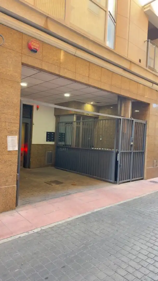 Garaje de alquiler en Alicante / Alacant