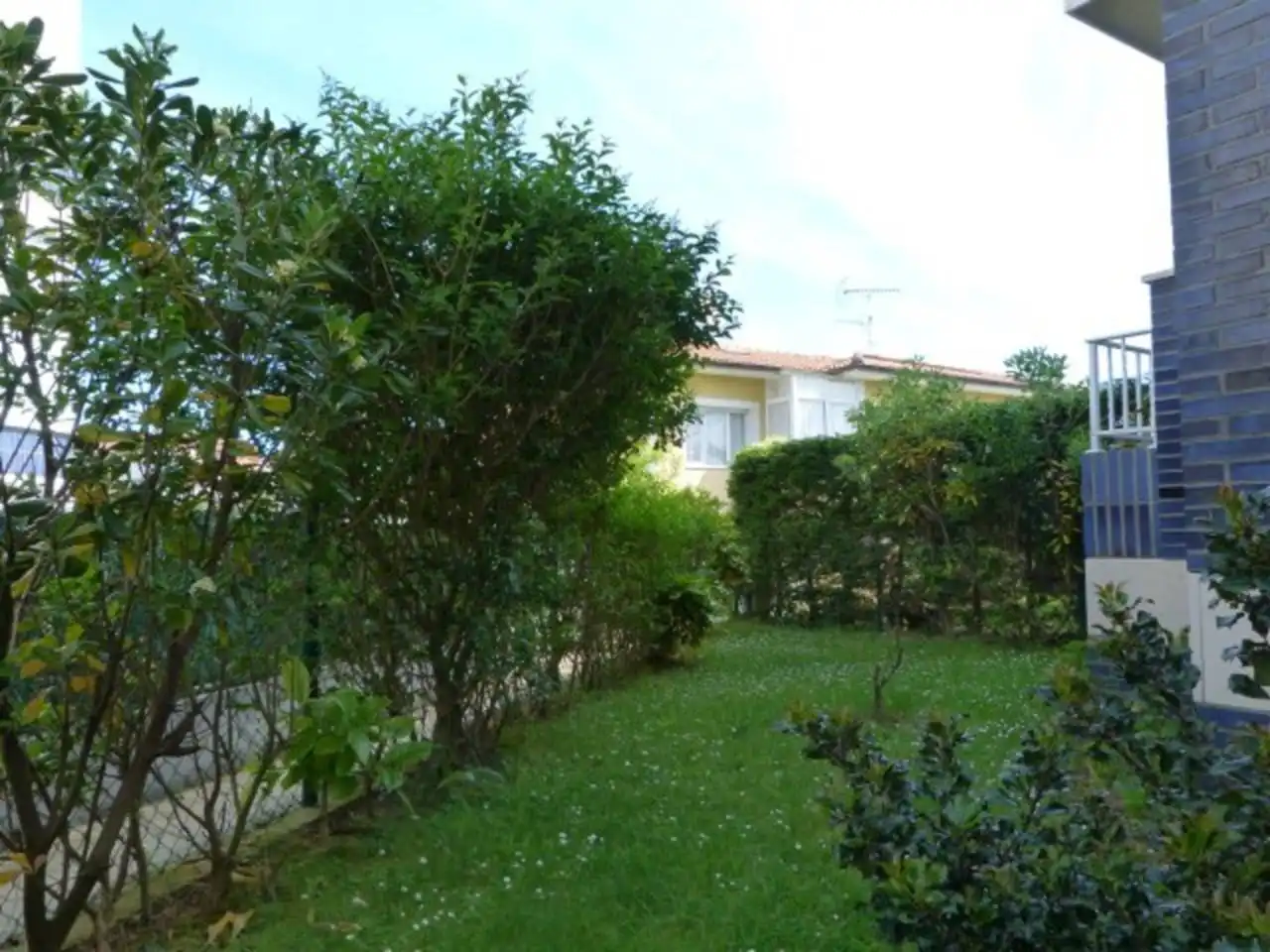 Jardí de Apartament de lloguer en Noja amb Calefacció, Jardí privat i Terrassa