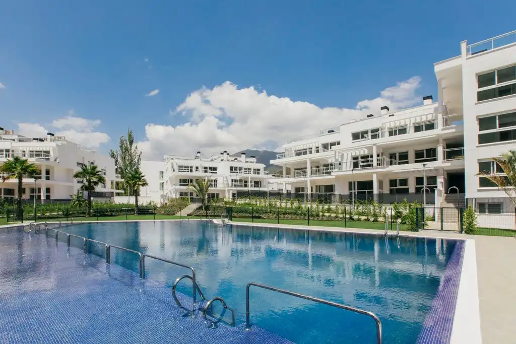 Vista exterior de Planta baja en venta en Benahavís con Aire acondicionado, Terraza y Trastero