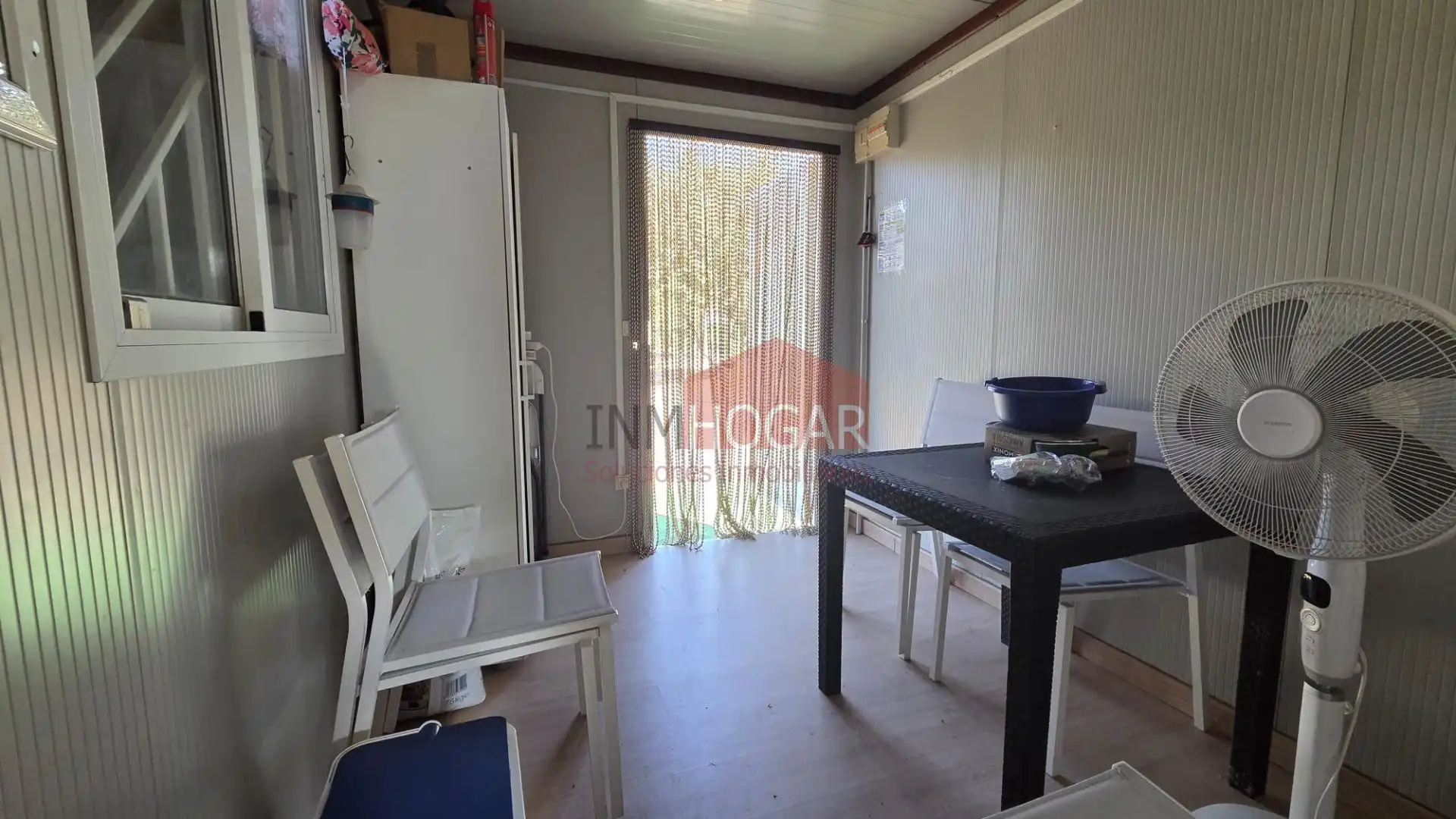 Dormitori de Finca rústica en venda en Burgohondo amb Jardí privat, Piscina i Moblat