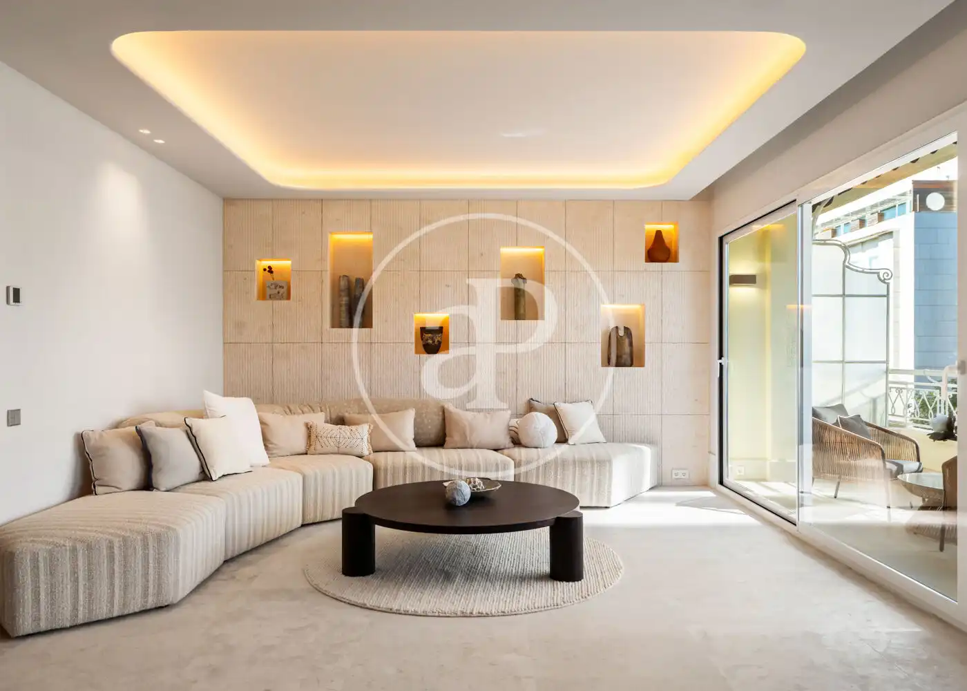 Piso con ascensor en venta en C. del Pinar, imagen 2