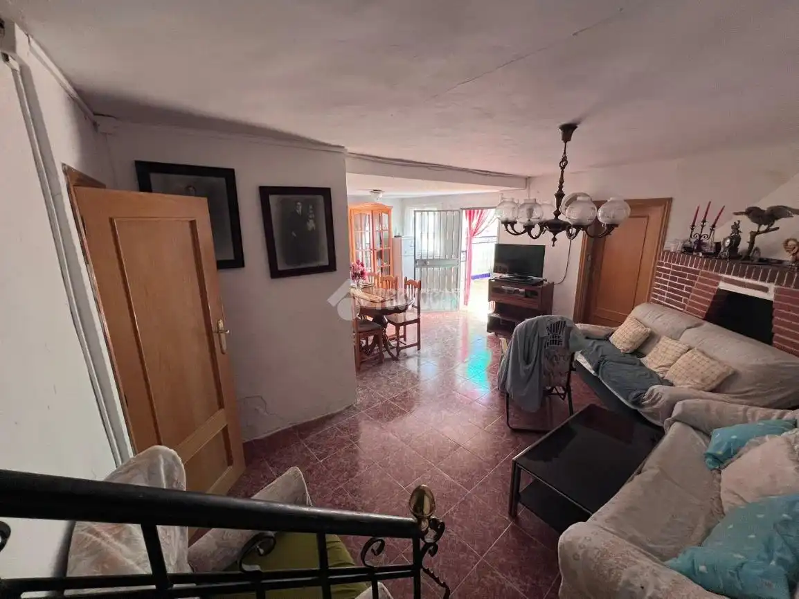 Sala d'estar de Finca rústica en venda en Jaén amb Aire condicionat i Moblat