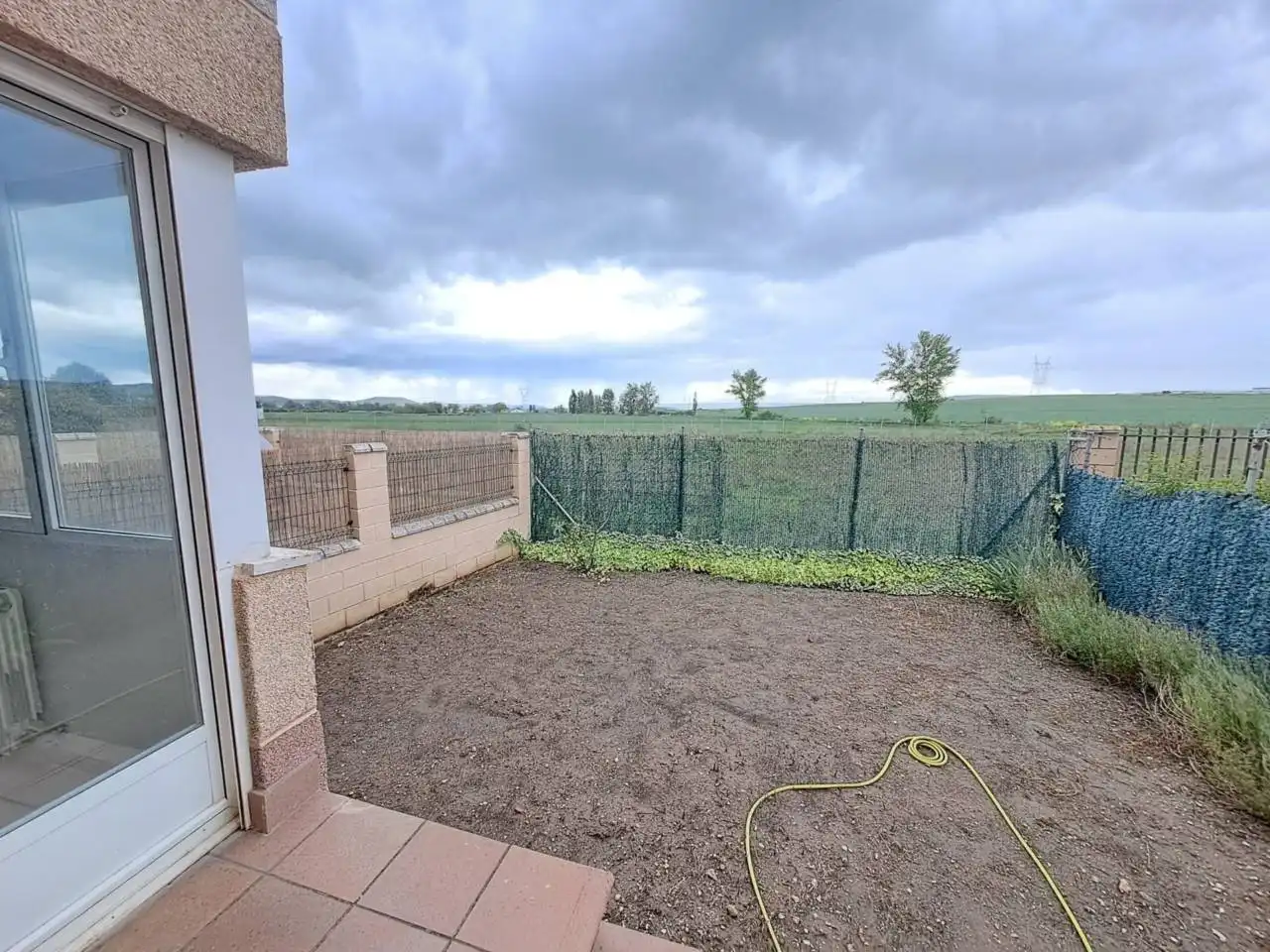 Casa adosada en venda en Merindad de Río Ubierna amb Calefacció, Jardí privat i Terrassa