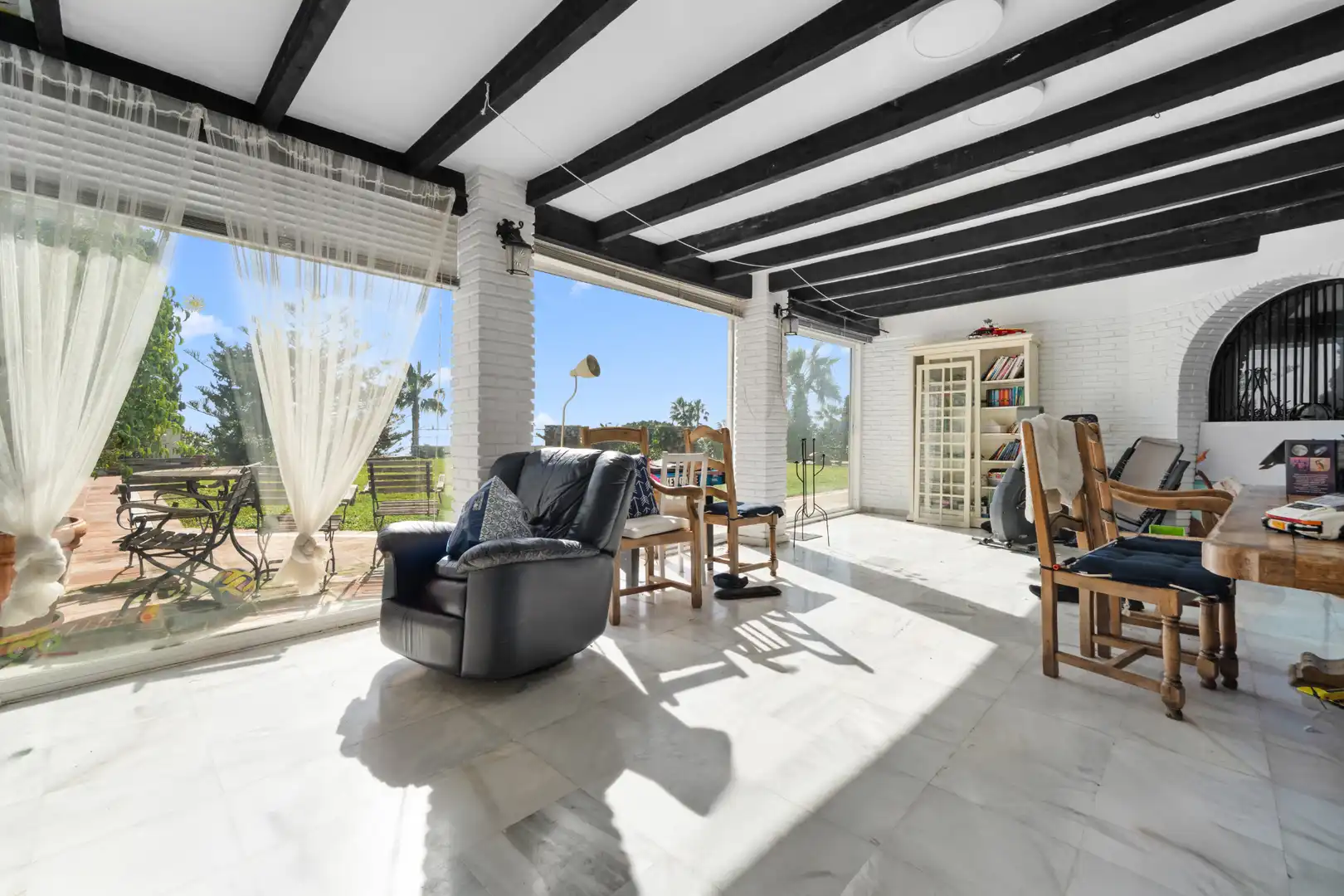 Sala de estar de Casa o chalet en venta en Benalmádena con Aire acondicionado, Jardín privado y Terraza