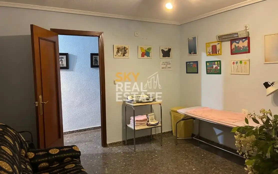 Flat for sale in Silla  with Air Conditioner and Balcony